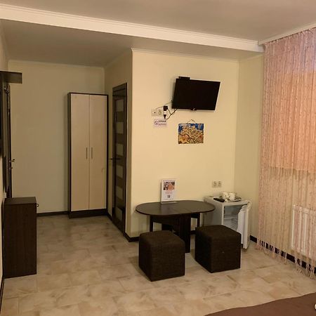 Breeze Hotel Одеса Екстериор снимка