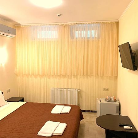 Breeze Hotel Одеса Екстериор снимка