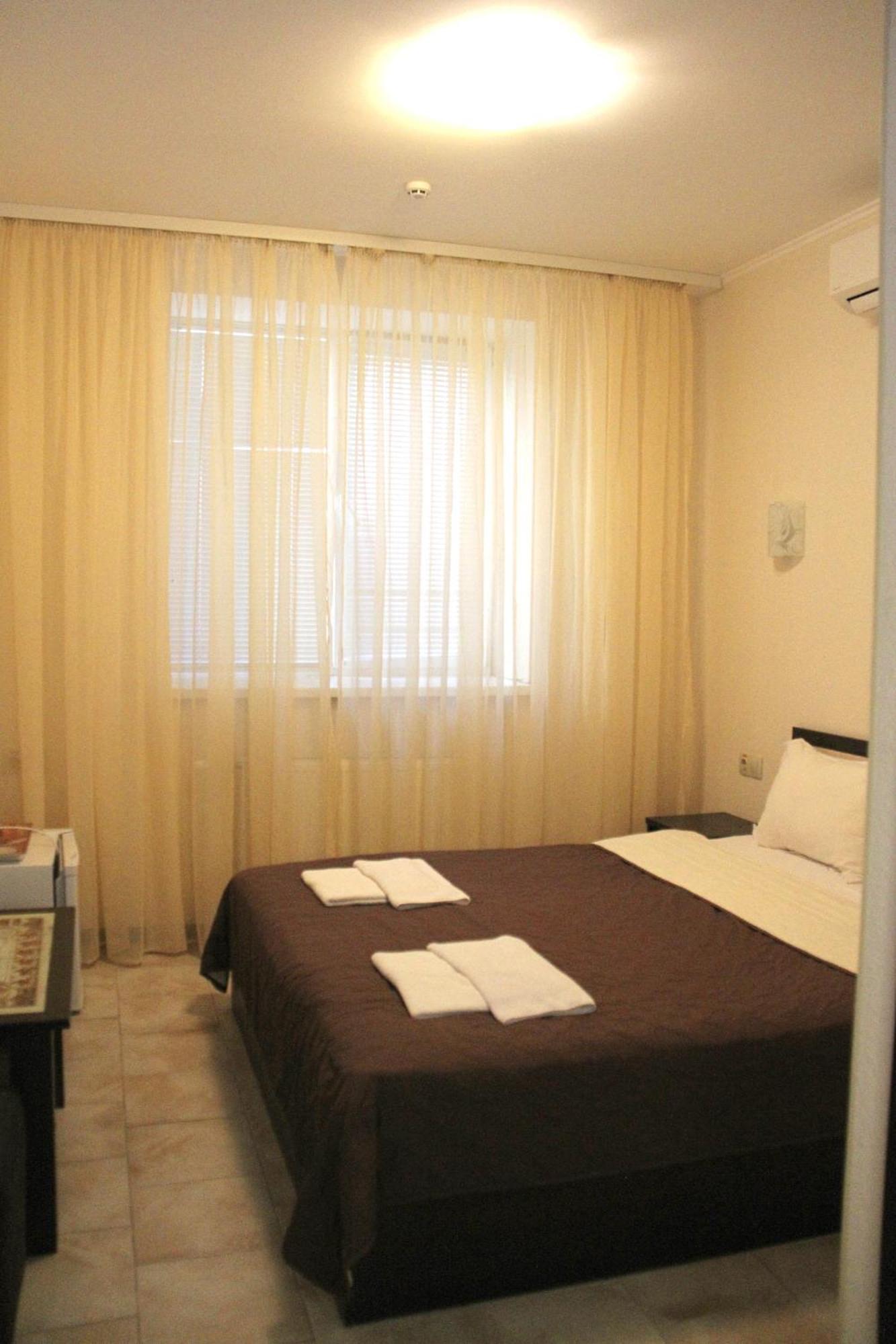Breeze Hotel Одеса Екстериор снимка