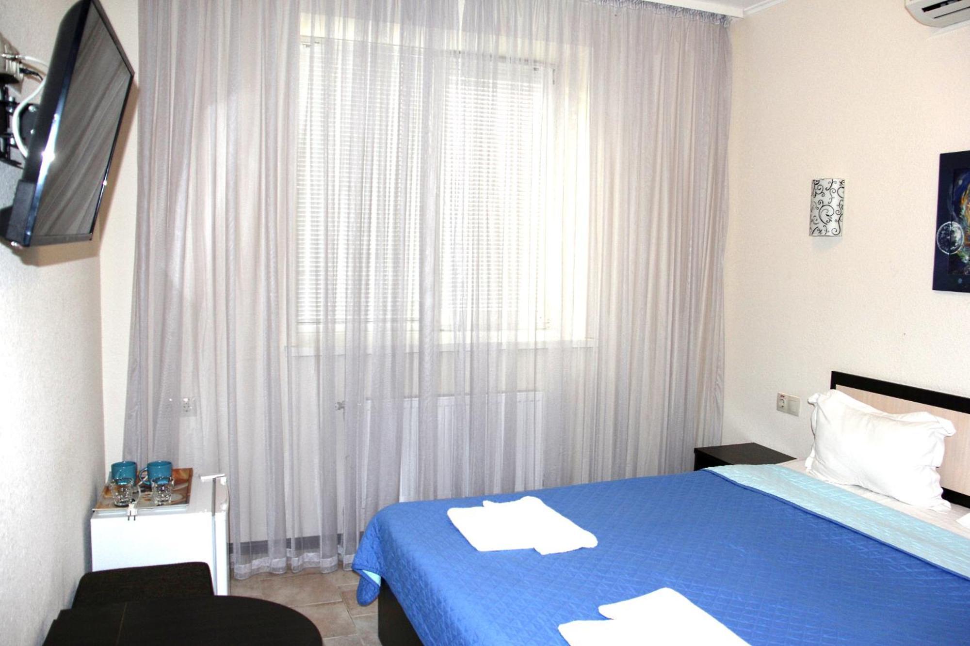 Breeze Hotel Одеса Екстериор снимка