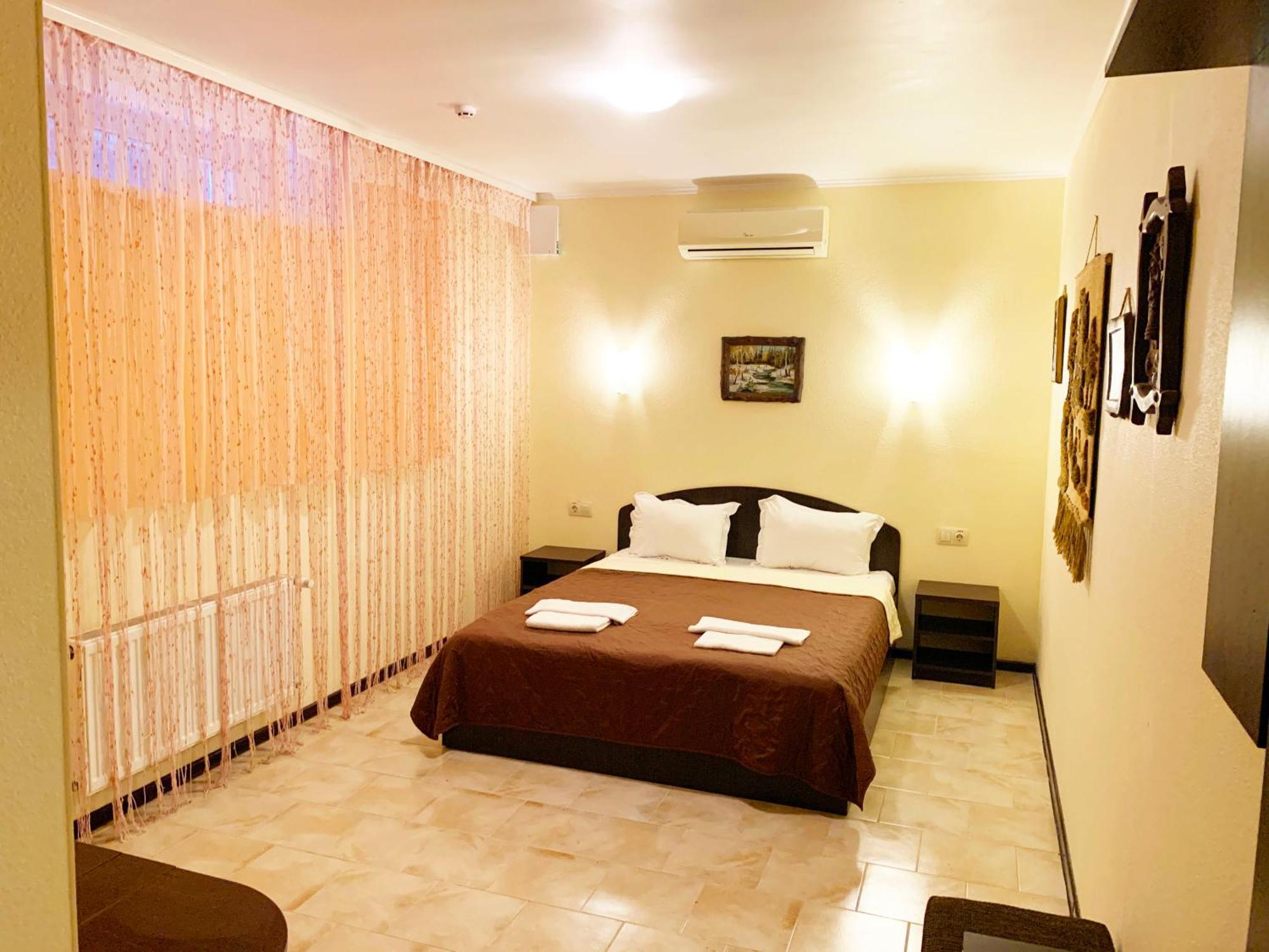 Breeze Hotel Одеса Екстериор снимка